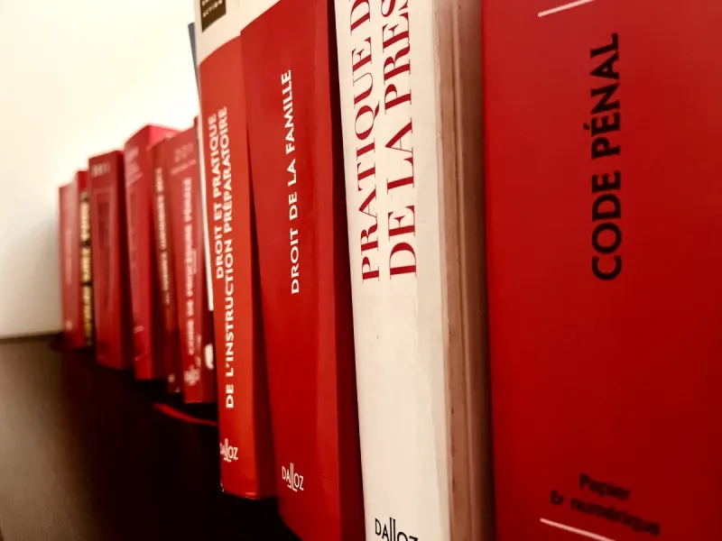 Bibliothèque juridique du cabinet - codes Dalloz civil, pénal, procédure